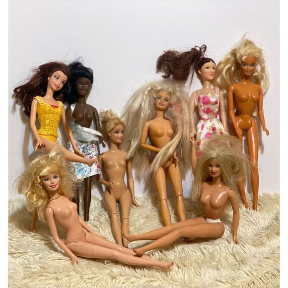 Vintage Barbie Dolls Mattel All Skin Color Set of 8 - Picture 3 of 6